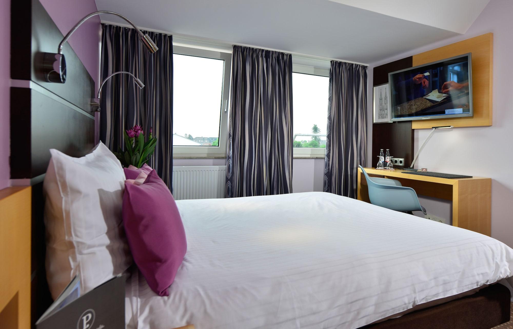 Hotel Uhu Garni Cologne Exterior photo